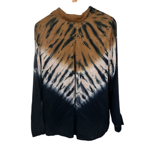 NWT Young Fabulous and Broke blue, white and tan tie-dye silky blouse size small - Picture 3 of 7
